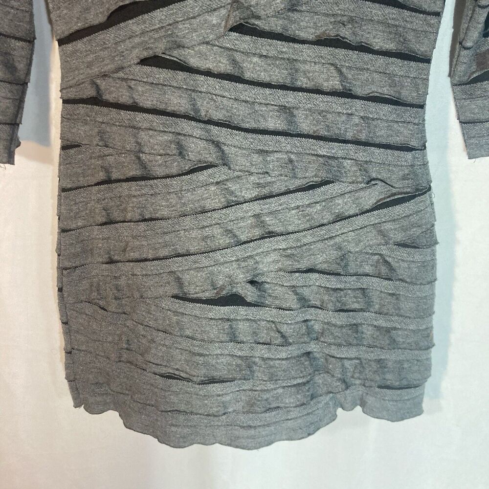 MAX STUDIO gray black tiered 3/4 sleeve scoop neck top S - Picture 3 of 7